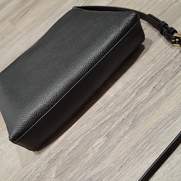 NWT Michael Kors Crossbody Purse! - Picture 6 of 11